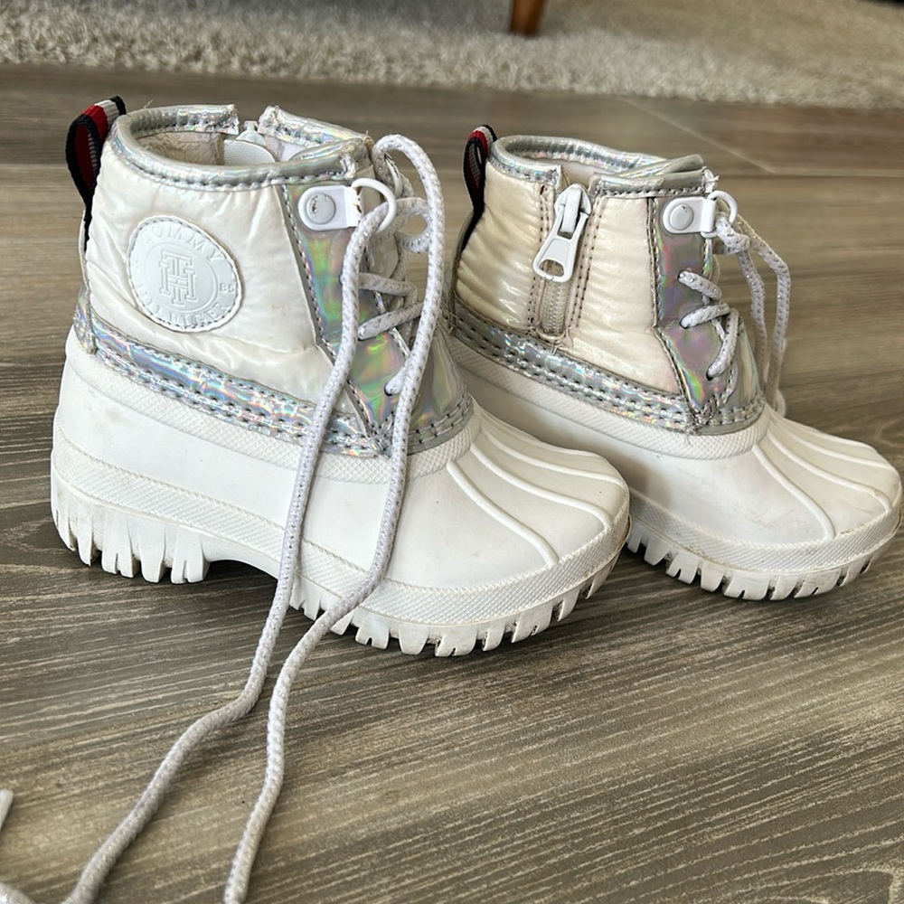 Tommy Hilfiger boots